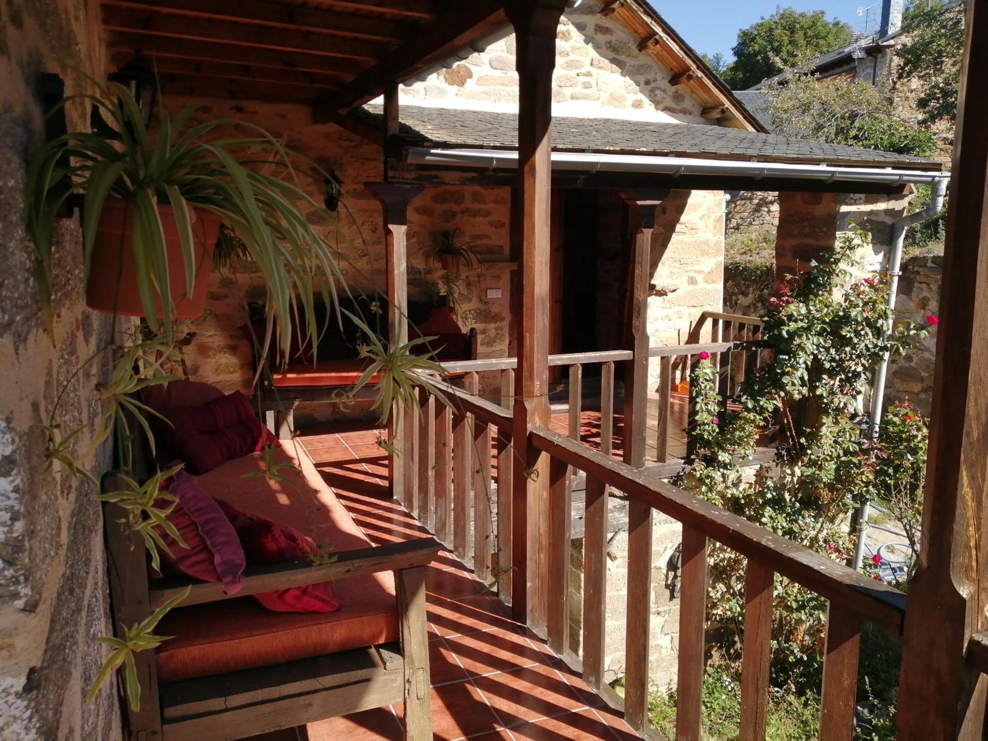 La Posada De Pedrazales Extérieur photo