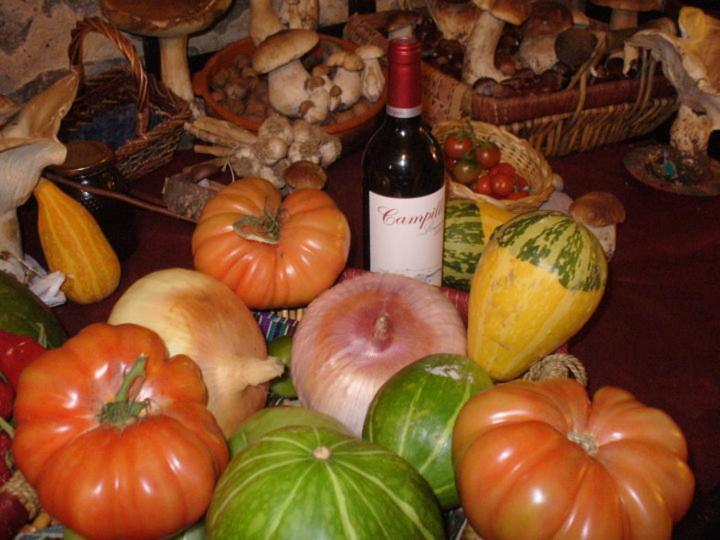 La Posada De Pedrazales Extérieur photo